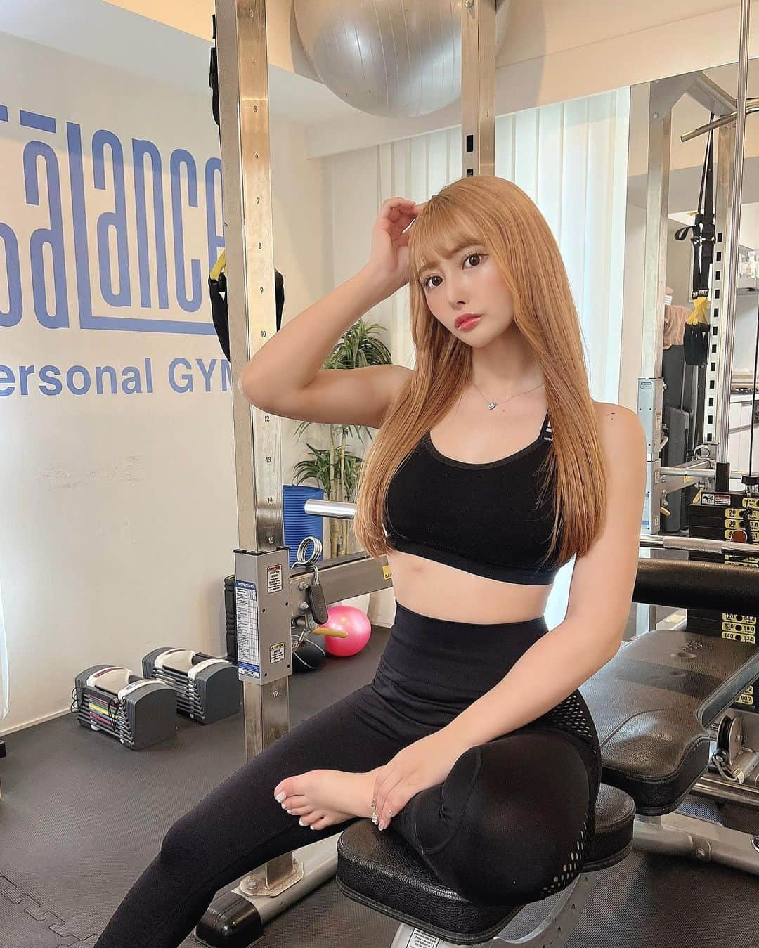 SHIHOさんのインスタグラム写真 - (SHIHOInstagram)「. . training day🏋️‍♂️❤️‍🔥 (( @t.balance )) . 週一ジムの日💋 お尻と背中メインに＋して腹筋強化月間😩！ . . . ウェアは @sheinofficial だよ🌸 . . . #gym #gymgirl #me #training #trainingday #japanesegirl #トレーニング #トレーニング女子 #背中トレーニング #尻トレ #尻トレーニング #美尻トレーニング #ダイエット #自宅トレーニング #ヒップアップ #ファッション #楽痩せ #バストアップ #バストアップメニュー #バストアップ成功 #ダイエットメニュー  #ランジェリー #diet #bodymake  #ビジョビ」5月15日 14時44分 - cham_pipi