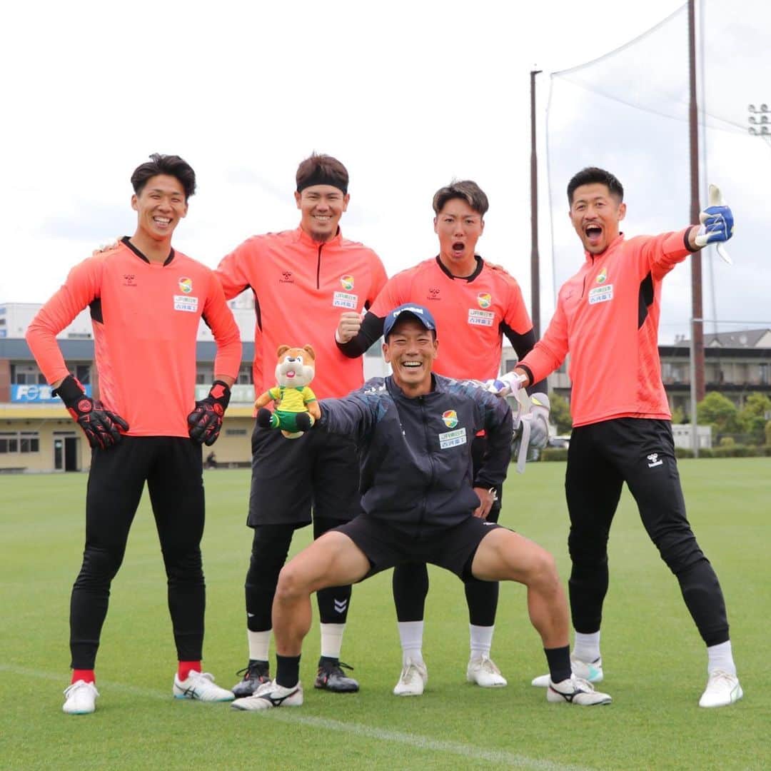 ジェフユナイテッド市原・千葉のインスタグラム：「#5月15日  Happy Birthday🎂 川原コーチ🎉  そして今日は #Jリーグ30周年 🎉  本日のユナパをお届け👍  #jefunited #ジェフ千葉 #ユナパレポ #jleague #winbyall」