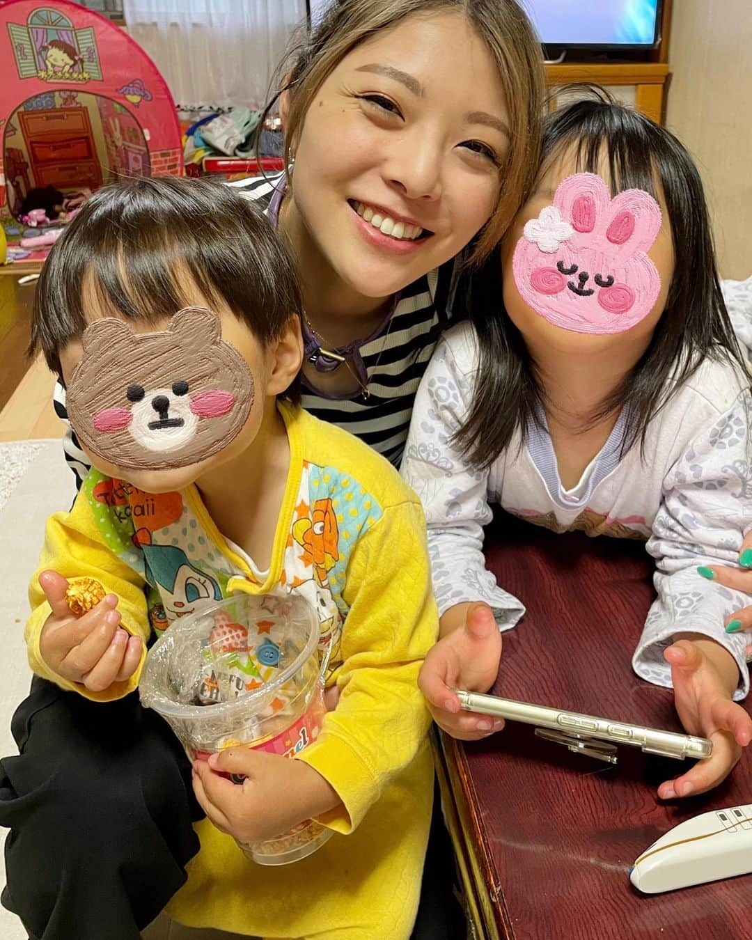 小川麻琴さんのインスタグラム写真 - (小川麻琴Instagram)「母の日は姪っ子、甥っ子と遊んだよ🤭  子供達の笑顔と笑い声に いっぱいエネルギーもらいました✨  はぁ、癒された🥹❤️  #子供の笑顔  #最高  #癒しをありがとう」5月15日 15時58分 - 1029_makoto