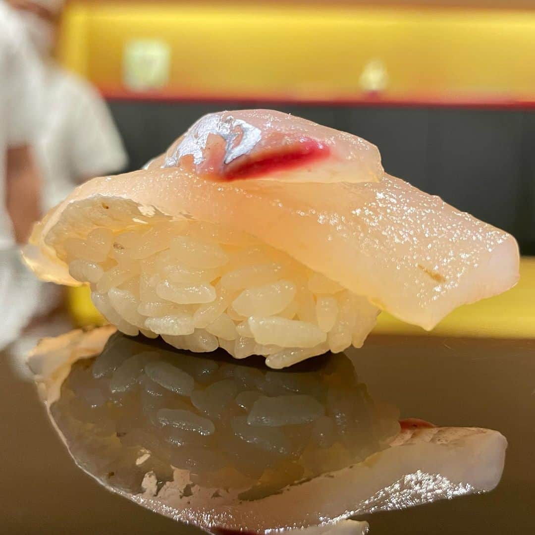 SUSHI KANDA • 寿司神田さんのインスタグラム写真 - (SUSHI KANDA • 寿司神田Instagram)「飛魚漬け Tobiuo  For reservation: 099.606.0013 Or Line ID 027126639  #sushikanda #sushi #japanesecuisine #sashimi #foodporn #aroi #aroiibkk #ginraidee #paigingun #wongnai #edtguide #bkkmenu #starvingtime #寿司神田 #寿司スタグラム #鮨 #寿司 #すし #やま幸 #バンコク寿司 #銀座グルメ #赤酢 #横井醸造」5月15日 16時17分 - sushi.kanda