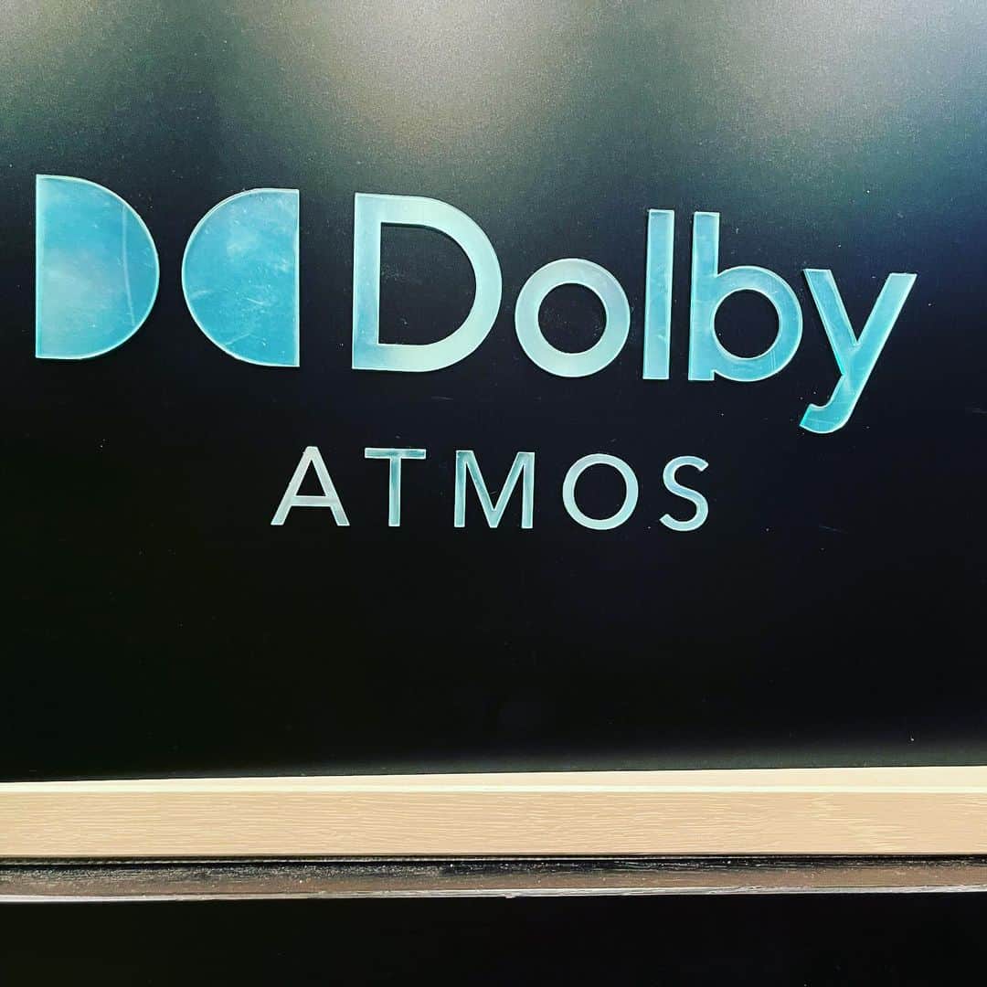 Shinnosukeさんのインスタグラム写真 - (ShinnosukeInstagram)「Dolby ATMOS の勉強会。 スタジオに金星竜イーマが鎮座されてました。 最初「タイタンの戦い」のクラーケンかと思ったよ。  #dolbyatmos #studio #地球へ2千万マイル」5月15日 16時54分 - shinscapade