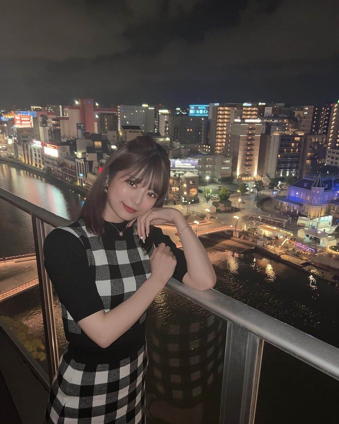maichanBaoBaoのインスタグラム：「昨日はお休みありがとうございました✨  鉄板焼き食べに行ってきたよ〜♬ 美味しかった🫶🫶💕 サブ限で跳ねたみんなが好きなエビは今回跳ねませんでした！笑  さぁぼちぼち頑張ろかね🦐💕  #福岡#中洲#ダーリッチ#darich #中洲グルメ」