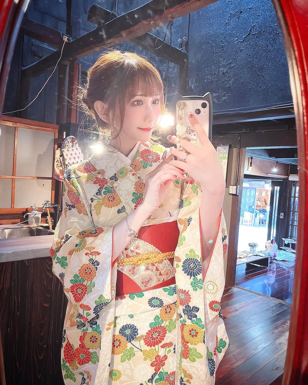 小日向くるみさんのインスタグラム写真 - (小日向くるみInstagram)「「着物もかわいい、ね？」     たまには都会から離れるのもいいなと思った。 まったり。      #長野観光 #奈良井宿 #町歩き #着物女子  #japanesegirl #japan_of_insta #followme #kawaii #職業天使 #君の彼女 #彼女感 #裸眼 #裸眼女子」5月18日 21時00分 - krm0217