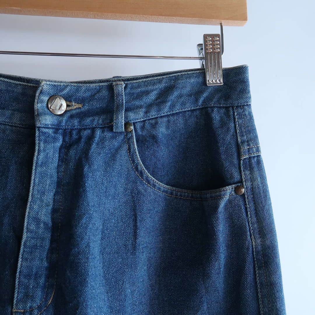 TheSunGoesDownさんのインスタグラム写真 - (TheSunGoesDownInstagram)「denim back slit skirt   staff 157cm」5月15日 17時43分 - tsgd_tokyo