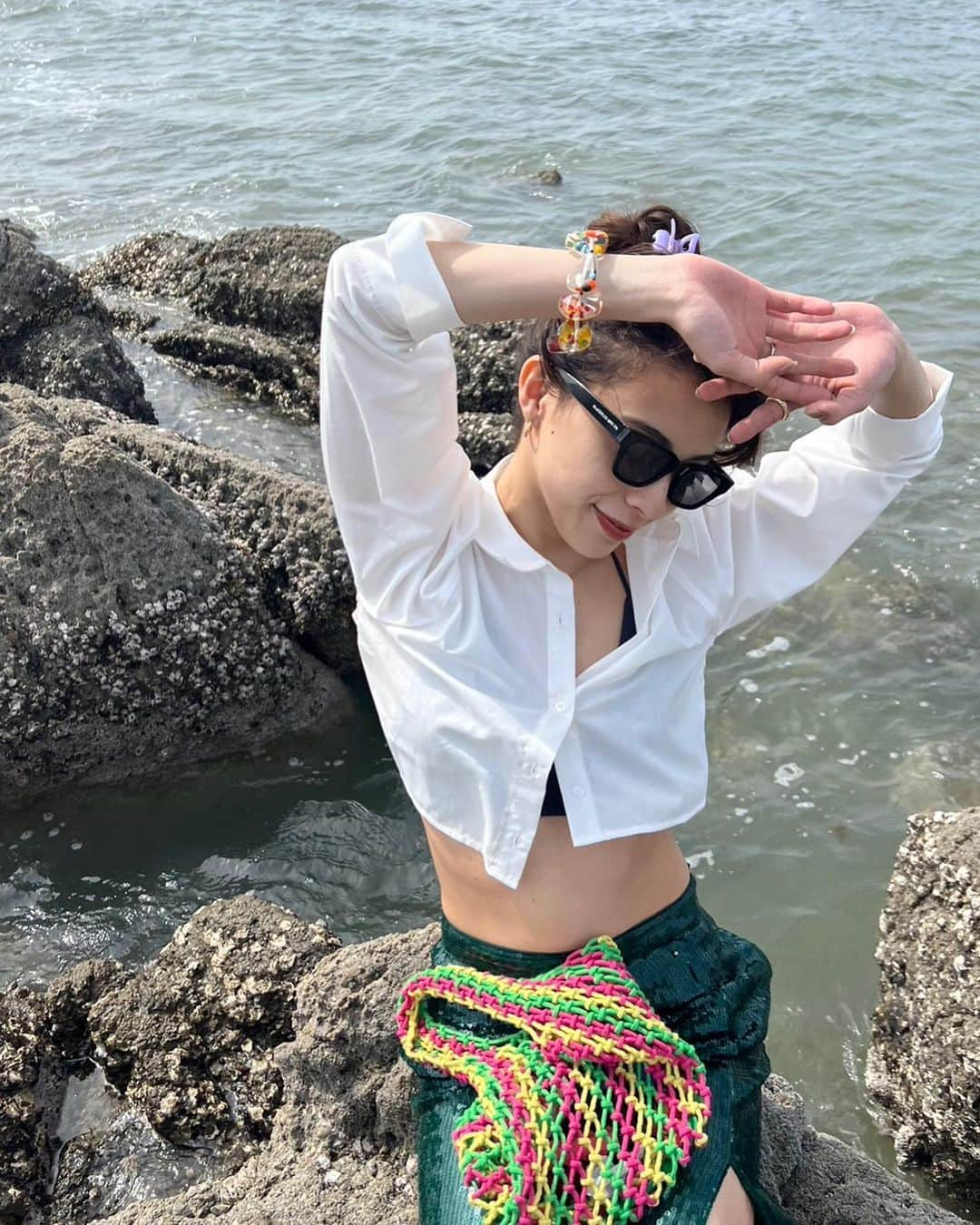 塚本バンブー柚子さんのインスタグラム写真 - (塚本バンブー柚子Instagram)「greetings loved ones, let's take journey🧜🏼‍♀🪸️🫧FOREVER 21が帰ってきたよッ😳🍀 シャツはビスチェの付け外しが出来るからいろんなスタイル楽しめちゃうよ！是非チェックしてねっ💙 #フォーエバー21_pr #forever21_jp」5月15日 18時01分 - bambouyuzu