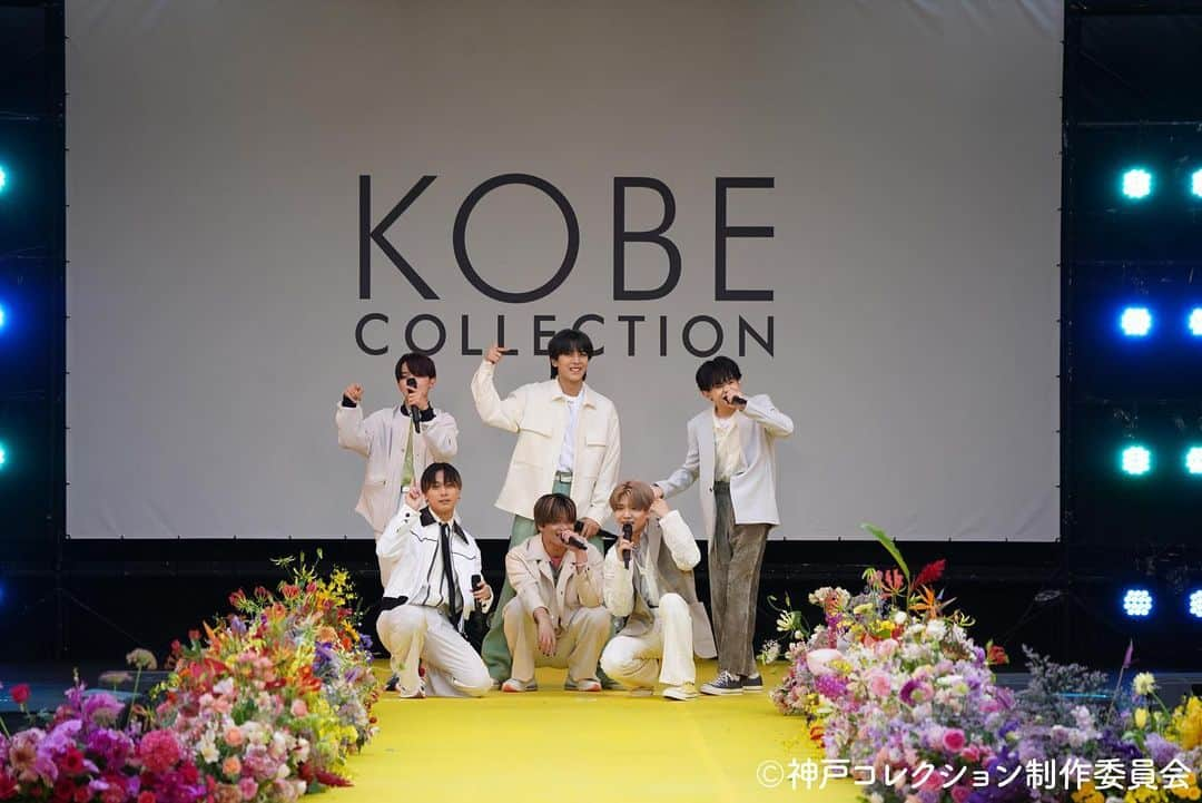 神戸コレクションのインスタグラム：「Memories of KOBE COLLECTION🎥  2023.04.15 KOBE COLLECTION 2023  ♢ ARTIST：#lilleague @lil_league_official   💐公式LINEでも情報発信中 【KOBE COLLECTION】で検索  🌿Official Media #KobeCityCruiseWeeks  #神戸コレクション #神コレ #ファッション #春コーデ #夏コーデ #神戸 #神戸観光 #オシャレ #お花 #花きな人と繋がりたい #kobecollection #kobecitycruiseweeks #bloomthecity #kobe #fashion #ootd #lookbook」