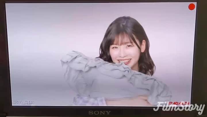 浅井七海さんのインスタグラム動画 - (浅井七海Instagram)「. video version🎞  #AKB48 #抱きつこうか」5月15日 17時57分 - naamin48_