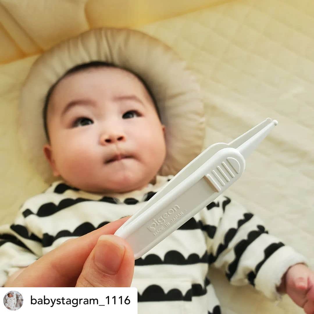 ピジョンさんのインスタグラム写真 - (ピジョンInstagram)「👃お客様の投稿をご紹介👃 赤ちゃんのちっっちゃな鼻の穴をお手入れするのって なかなか苦戦しますよね、、  ピジョンのベビーピンセットは 赤ちゃんのお手入れがしやすい工夫がたくさん✨  先が丸くなっているので安心ですし、 プラスチック製なのでお手入れもしやすいですよ👏  #出産準備品 や日々のお手入れ用品の 仲間に入れていただけると、 きっとお役に立てるはず✨  @babystagram_1116 さん 素敵な投稿ありがとうございました✨ - - - - - - - - - - - - - - - - - - - - - - - - - - ピジョン公式アカウントでは、 皆さんのお写真をご紹介させていただきます！👶🧡 ご紹介の前にDMでお声がけいたします。 - - - - - - - - - - - - - - - - - - - - - - - - - -   Posted @babystagram_1116 *  最近買ってよかったもの  @pigeon_official.jp ベビーピンセット  うちの子基本的にはなんでも受け入れてくれるのに、鼻くそ取るのだけは大嫌い😫  毎回綿棒で格闘してたのですが、お友達に教えてもらったこのピンセットを使ってみたら嫌がらずに取らせてくれた～🙌✨  綿棒だとうまく引っ張り出せず何度も何度もやって泣いちゃってたけど、これなら大きいのもシュッと取れて楽しい～みんなこれ知ってるのかな？おすすめです🥹  #赤ちゃんのいる生活 #赤ちゃんのいる暮らし #新米ママ#初ママさんと繋がりたい#新米ママと繋がりたい #生後4ヶ月 #0才#ベビーピンセット #ピジョン」5月15日 18時32分 - pigeon_official.jp