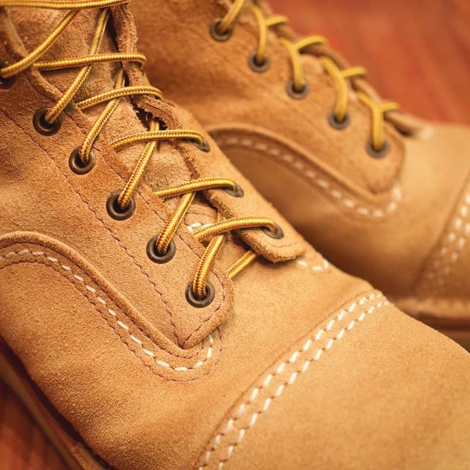 のインスタグラム：「My WESCO! “Jobmaster" セミレースのレーシングパターンを採用したバーラップラフアウトの"Jobmaster"。詳しくはスタッフブログにて！  ＊尚、WESCO恵比寿店は明日5/16(火)、明後日5/17(水)、加えて来週5/23(火)、5/24(水)がお休みとなります。普段の水曜定休以外にも火曜日のお休みがございますので、お間違いの無いようよろしくお願いします。 . https://wescojapan.blogspot.com/2023/05/my-wesco-jobmaster_15.html . @wesco_japan アカウントトップのURLからブログへリンクします。 . #westcoastshoecompany #wesco #wescoboots #jobmaster #since1918 #100YEARS #oregon #scappoose #madeinUSA #tokyo #ebisu #wescojapan #wescoebisu #wescosetagaya」
