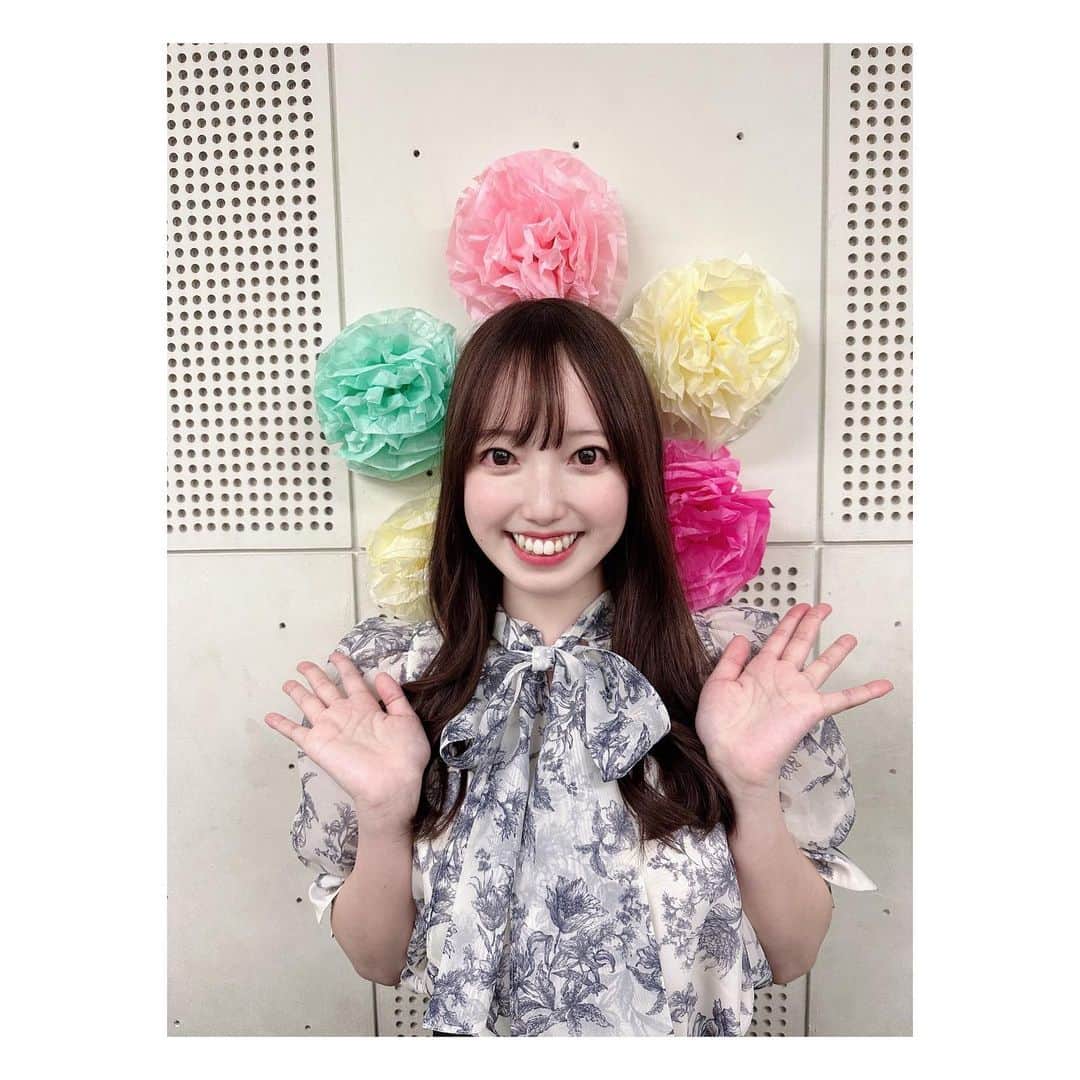 石井奏美のインスタグラム：「今週は気温が30℃に 迫る日もありそうです☀️  しっかり水分補給をして 熱中症お気をつけくださいね🥛🧸  今週も元気に頑張りましょう〜💐  #岡山#香川#アナウンサー」