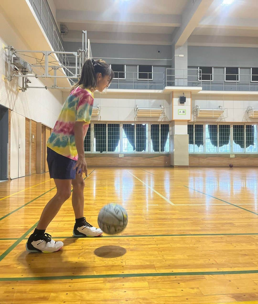 佐野千晃さんのインスタグラム写真 - (佐野千晃Instagram)「バスケーーーーー！！！！  スプラトゥーンの足に似てるらしいあたしの足🦵  ストーリーズに前載せたけど似てるかな？笑  #workout #training #sport  #wear #sportwear #スポーツ #筋トレ女子 #筋トレ #ワークアウト #スポーツウェア #筋肉 #筋肉美 #go  #run #running  #marathon  #バスケ #バスケット #champion #楽しい」5月15日 19時22分 - sanochiaki810