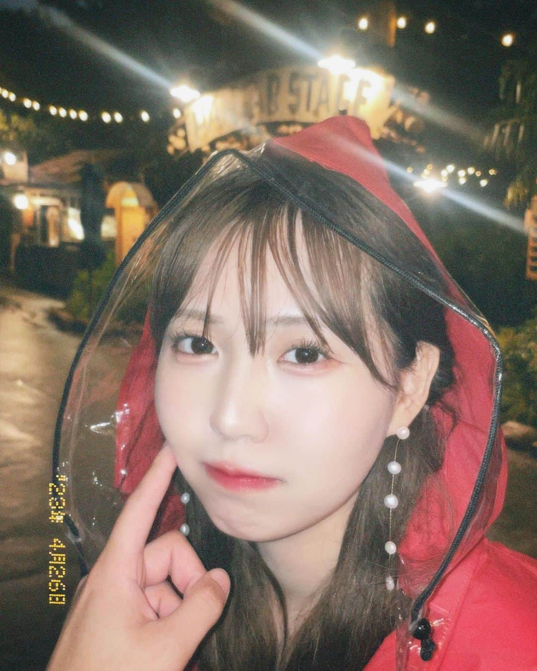 ゆりなさんのインスタグラム写真 - (ゆりなInstagram)「ディズニーシーデート♡ . あいにくの大雨と強風だったけど 2人だったらどんな場面も楽しんだと改めて思いました☺️ . . #ディズニー#ディズニーシー#東京ディズニーシー#Disney#tokyodisneysea#disneysea#カップル#couple」5月15日 19時26分 - riri_yurina