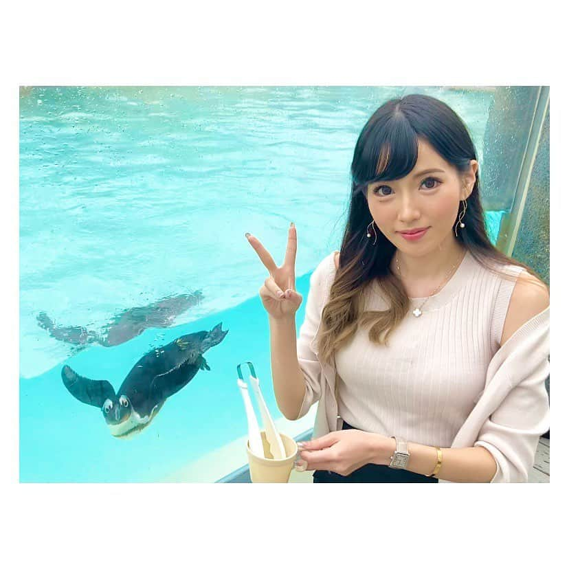 有馬奈那さんのインスタグラム写真 - (有馬奈那Instagram)「ペンギンにお魚あげてきた🐟✨ . バシャバシャ凄くて海水浴びまくったけど可愛かったよ😂💕 . ちいかわのくりまんじゅう先輩ともコラボもしてました🐧✨ . . . #モデル #model #薬学部 #pharmacystudent #グラビアアイドル #tb #過去pic #旅行 #trip #水族館 #aquarium #仙台うみの杜水族館 #ちいかわ水族館 #ちいかわ#ペンギン #餌やり #penguin #japanesegirl #タビジョ #旅スタグラム #旅好き女子 #여행스타그램 #좋아요 #我的最愛 #漂亮 #instagood #フォロワー募集中 #有馬奈那」5月15日 19時36分 - nana_arima