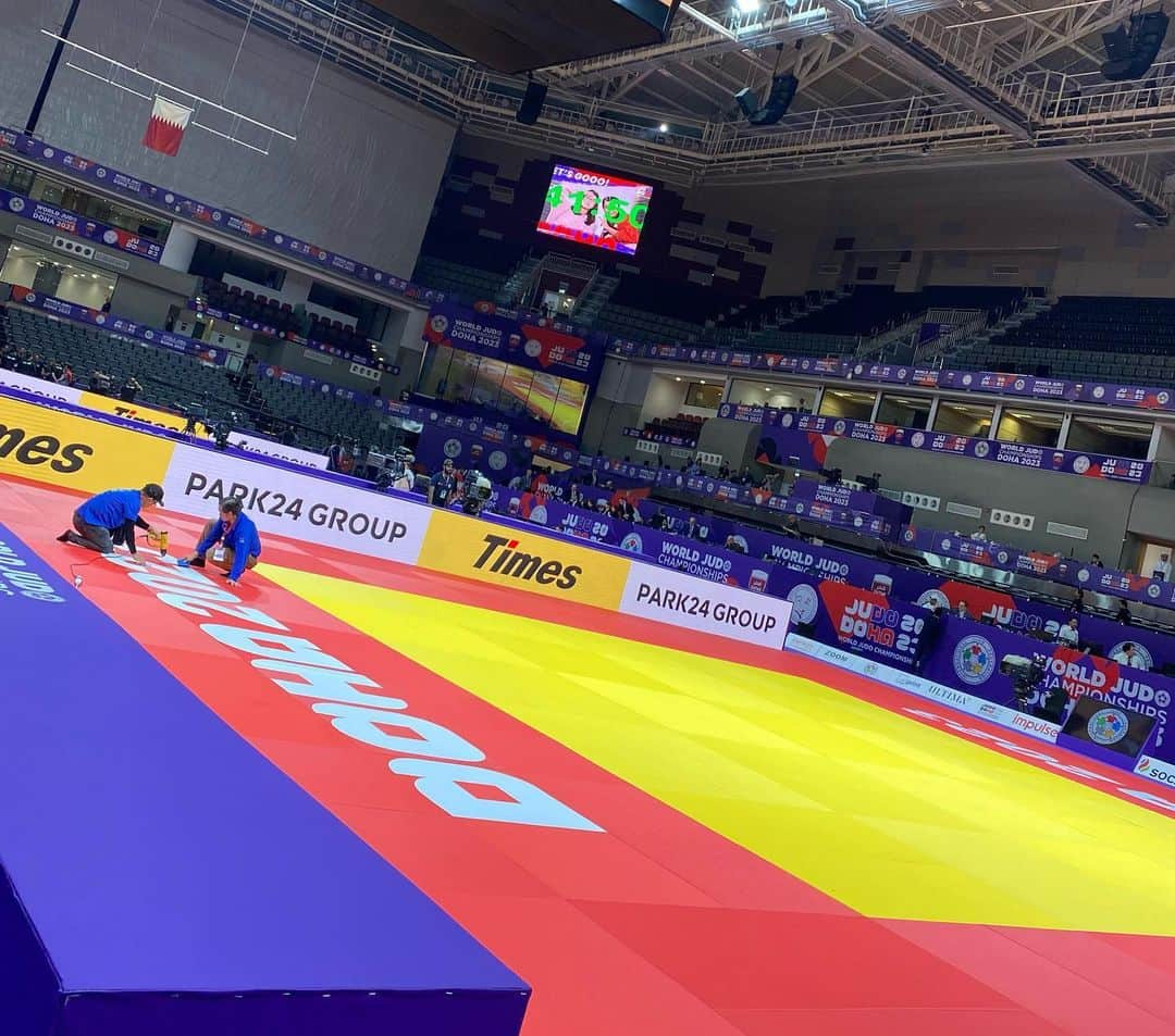 海老沼匡さんのインスタグラム写真 - (海老沼匡Instagram)「World Judo Championships Doha 2023🥋  最前線でたくさんのことを学べて、勉強になりました。ありがとうございました。  Thank you so much for supporting us. I had a great experience and I’ve learnt a lot. But still I need to step up. The world becoming very strong. We don’t stop forward. We will become strong🥋🇯🇵  #Judo #Doha #Qatar🇶🇦 #Japan🇯🇵 #kazuyukiogawa📸 7-14th May 応援ありがとうございました🙇‍♂️✨  戦いは続く。」5月15日 19時49分 - masashi_ebinuma