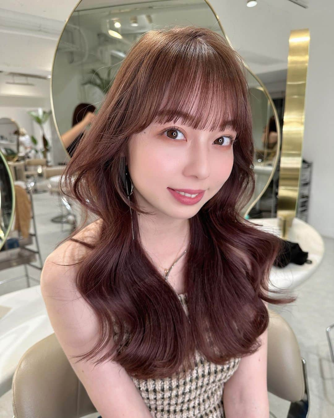 西田ひらりさんのインスタグラム写真 - (西田ひらりInstagram)「ヘアアレンジも可愛すぎる🎀 どの写真が好きですか…?♡  ✂︎ @__imyour_tata」5月15日 19時59分 - hirari_nishida