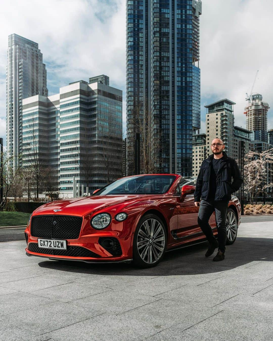 ベントレーさんのインスタグラム写真 - (ベントレーInstagram)「Panoramas with or without the sunroof. #ContinentalGTC #Speed _ #Bentley Continental GTC Speed (W12) WLTP drive cycle: combined fuel consumption: 20 mpg (14.1 l/100 km), combined CO₂: 320 g/km」5月15日 19時59分 - bentleymotors