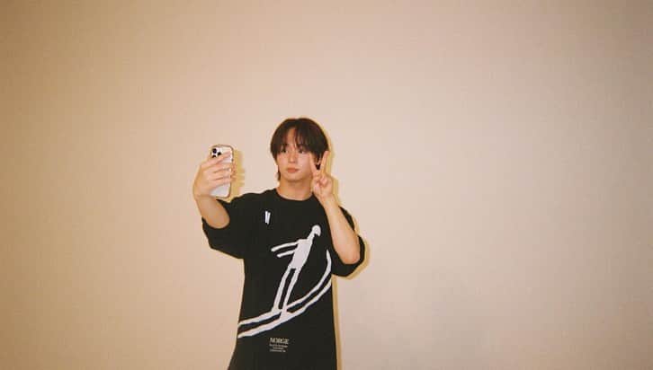 太田駿静さんのインスタグラム写真 - (太田駿静Instagram)「🤘🏻🎥🐙 @octpath_official  #octpath_display  こんばんわ！笑」5月15日 20時30分 - ota.shunsei1