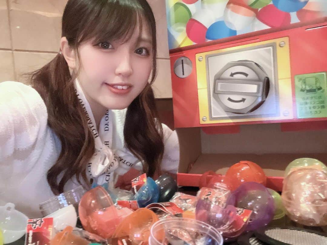 のインスタグラム：「. 一生分のガチャガチャした！！」