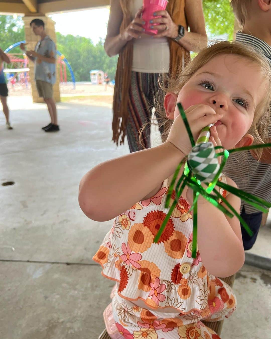 Breonne Rittingerさんのインスタグラム写真 - (Breonne RittingerInstagram)「Easily the greatest weekend ever. My baby girl turned two and she had the best time at her birthday party. Can’t believe she’s already two! 🥹 THEN we all went and spent the day disconnected out in nature for Mother’s Day. It. Was. Perfect!」5月15日 20時43分 - breonnecowan