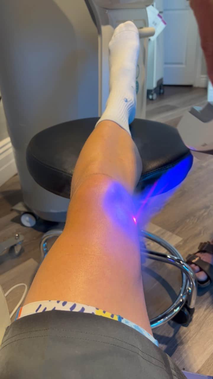 ケン・ロックゼンのインスタグラム：「We should be good 👌🏼 Especially after that treatment at @thebodybuilding559  Almost fell asleep at -220 F 😆」