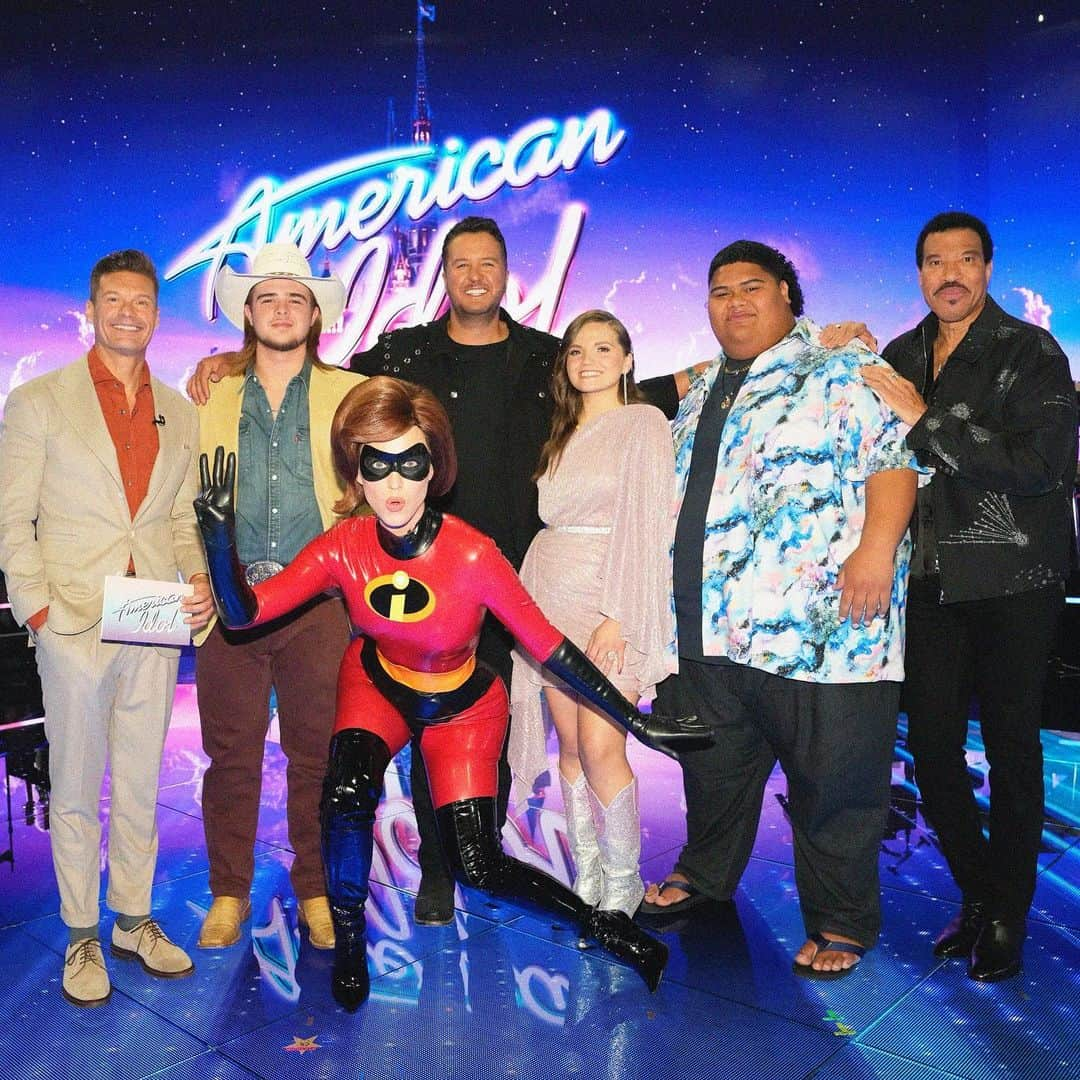 ライオネル・リッチーのインスタグラム：「Take a walk down memory lane tonight on #AmericanIdol! We’re days away from crowning the next #Idol」