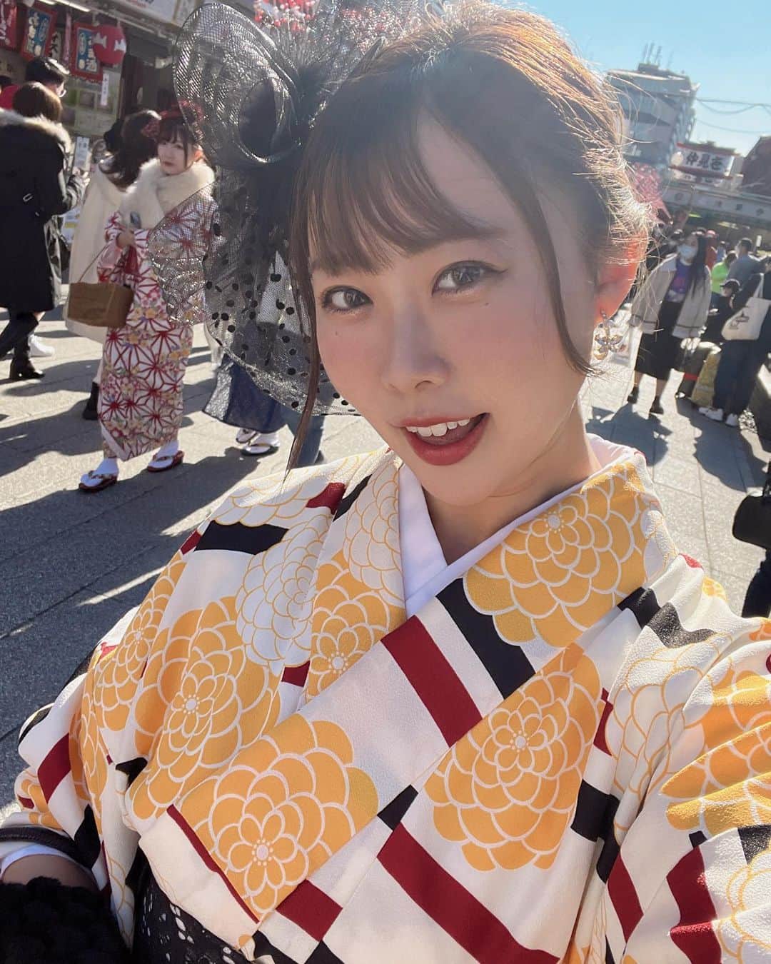 川島愛里沙さんのインスタグラム写真 - (川島愛里沙Instagram)「. . . 💛💛💛💛 . . . . . . . . . . #浴衣 #着物 #浅草 #浅草寺  #アイドル #グラドル #followme #kimono #yukata #asakusa #selfie #tokyo #japan #instadaily  #instalike #instagood #yellow」5月16日 7時21分 - onikuarichan