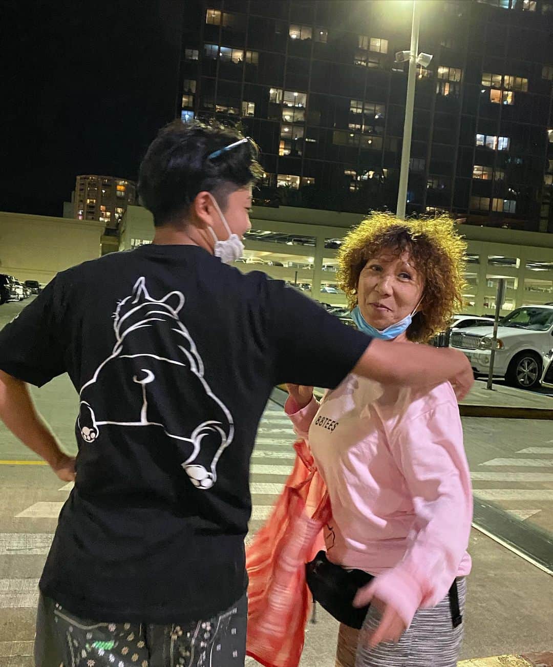 エビアン・クーさんのインスタグラム写真 - (エビアン・クーInstagram)「Happy Mother’s Day 💗 When our store used to open until midnight I’ve NEVER heard you complaining about work - you are the hardest working person I know. I can go on and on about you. You are so special!!! I am so lucky to be born and have you as my mother. I am who I am today because of you. 我愛你💛   ママは仕事に関して一切文句聞いたことない 夜中に帰ってきてもいつも元気だよね 皆んなにも本当に優しいし。 いつも見習ってます。 今日の私がいるのはママのおかげです。 いつもありがとう ハッピー母の日🌺」5月16日 7時34分 - avian_official