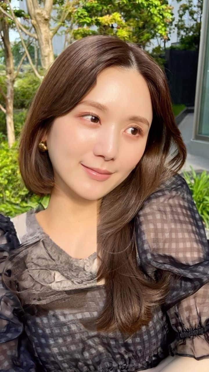 ひよんのインスタグラム：「👸❤️👸  どっちがすきー？😆 ボブとロング！  #ひよん #ひよんヘアー #ボブヘア #ロングヘア」