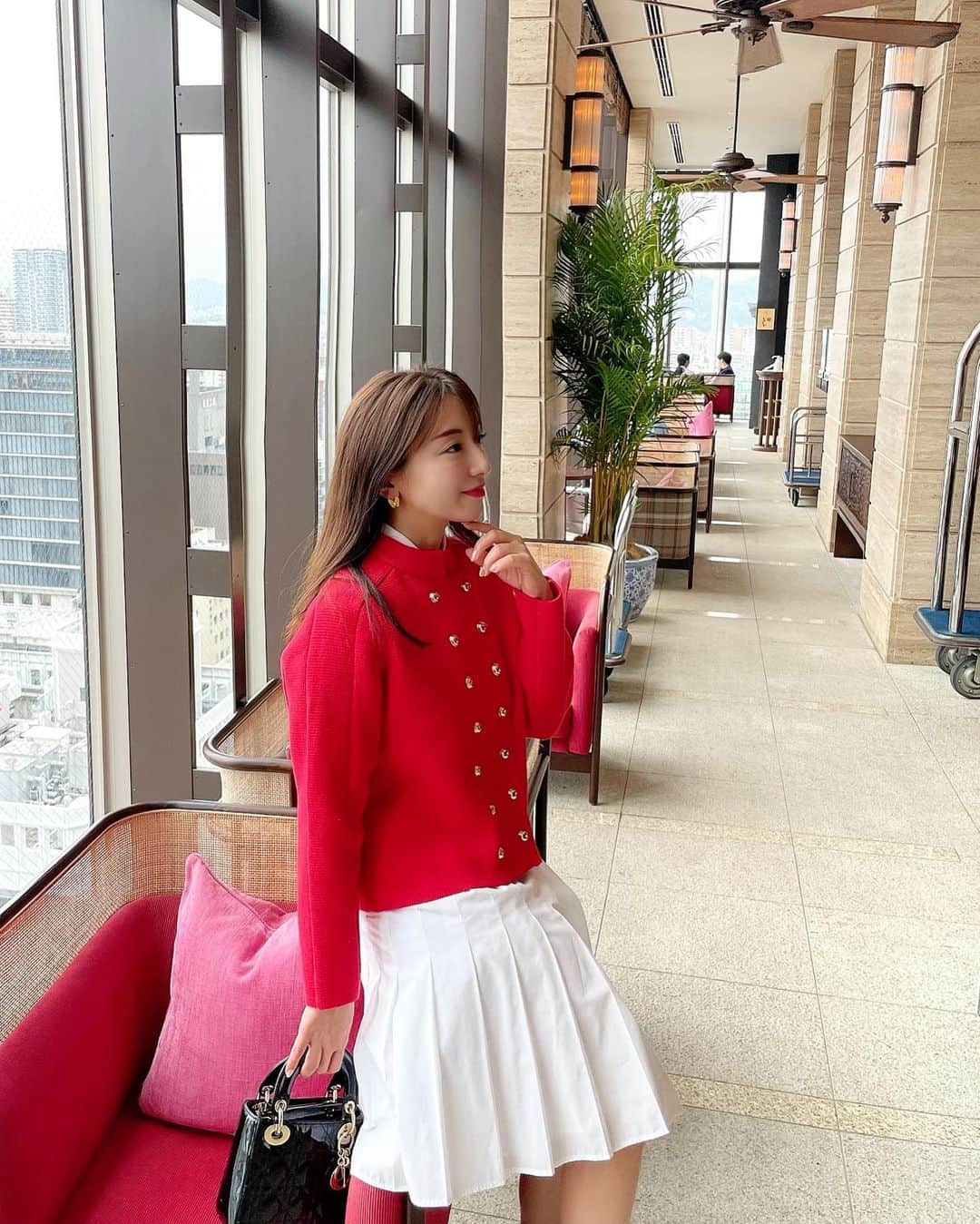 前田朝香さんのインスタグラム写真 - (前田朝香Instagram)「happy mother's day🌹  お洋服は全部 #taragirls 💋 @tarajarmon_jp」5月15日 22時40分 - asakacha