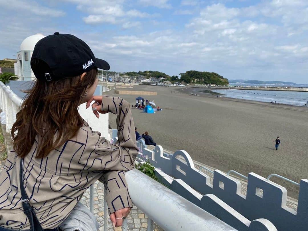 樺澤まどかさんのインスタグラム写真 - (樺澤まどかInstagram)「🐳  夏はやく来いや〜  最近の思い出たち  飲んで食べて飲んで食べて 飲んで飲んで💸💸💸  恭介恭介恭介🐈🐈🐈 @kabasawa_kyosuke   最後の写真は父がノーコメントで ただ送りつけてきた謎の写真 マトリョーシカのダンスを踊る 歯抜けぽちゃの私  #樺澤まどか  #夏#湘南#海#青春#食事#猫#マンチカン#樺澤恭介#猫のいる暮らし#マトリョーシカ」5月15日 23時25分 - kabasawa_madoka