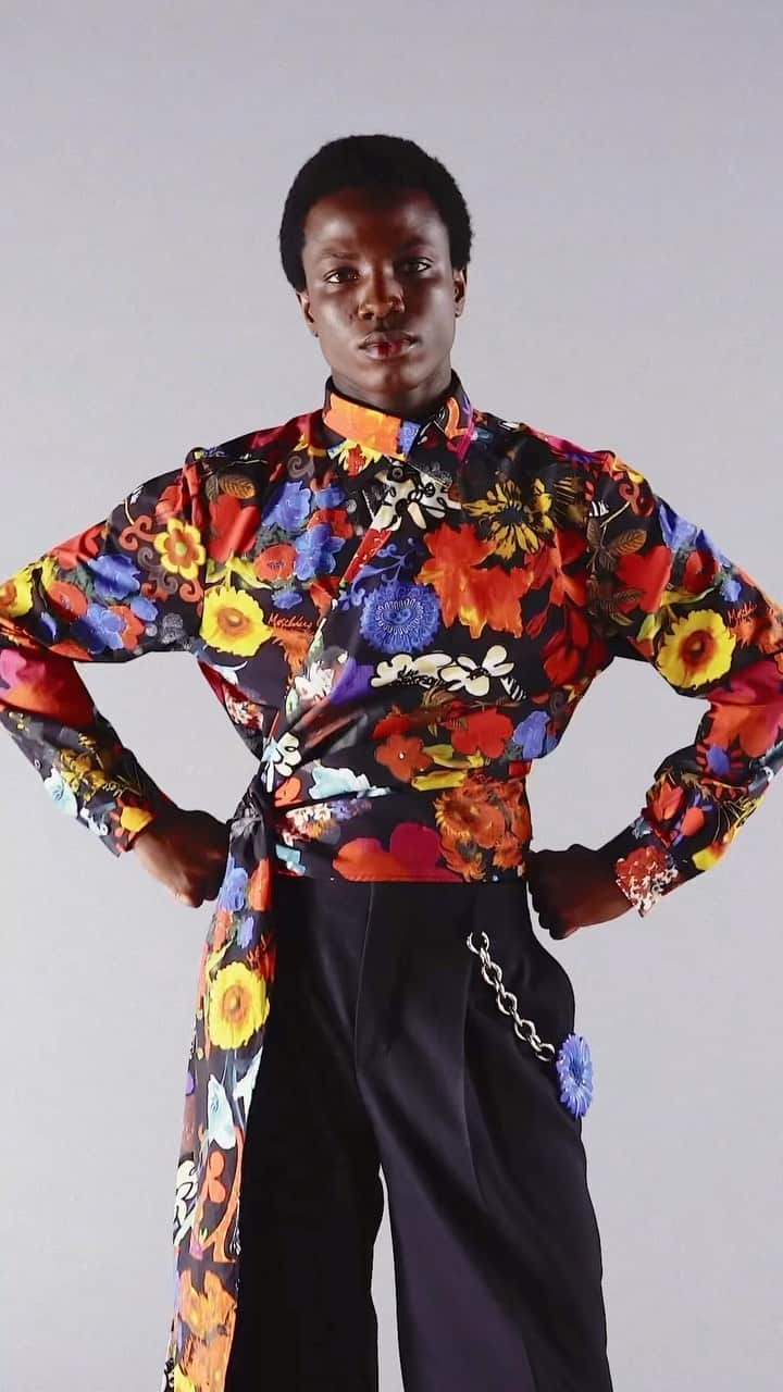 Moschinoのインスタグラム：「IN FULL BLOOM  Take a sneak peek at our latest Resort 24 menswear looks, coming soon(ish) to a store near you.  Styled by @imruh  Video by @blackelephant_ac #Moschino #MoschinoResort24」