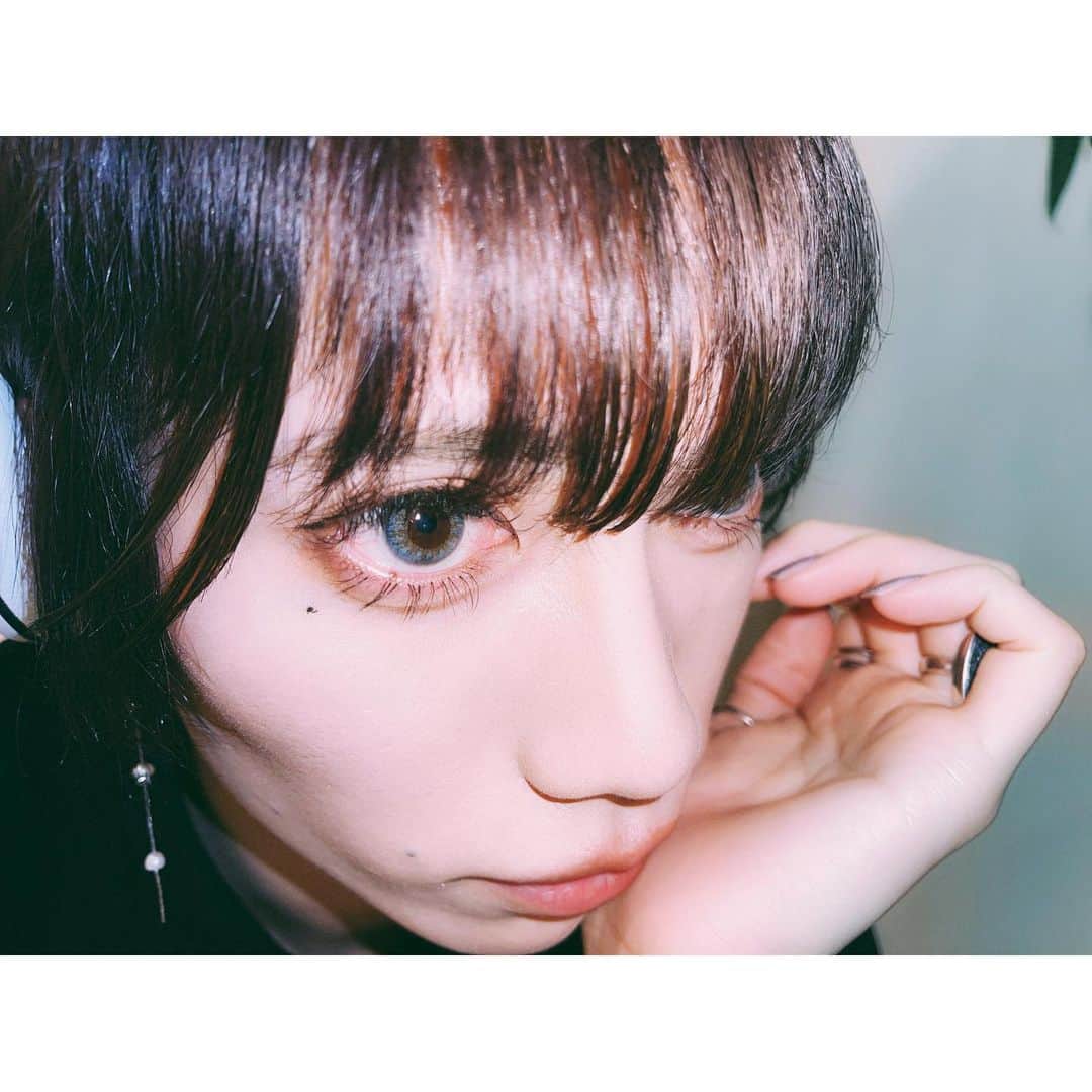 志村禎雄さんのインスタグラム写真 - (志村禎雄Instagram)「Eyelash  maintenance👀  今回は初めての Cカールに！ クリンッて上がってて目元が さらに大きく見えるイメージに！  @mnkaaa1230  ちゃんいつもThx👏🏻  明日からの番組にもさらに気合いはいりました！ みなさん20時から観てくれるかな？！  あした暑くなるってマジ？  #eyelashextensions #lbyhome」5月16日 0時19分 - s.dao_