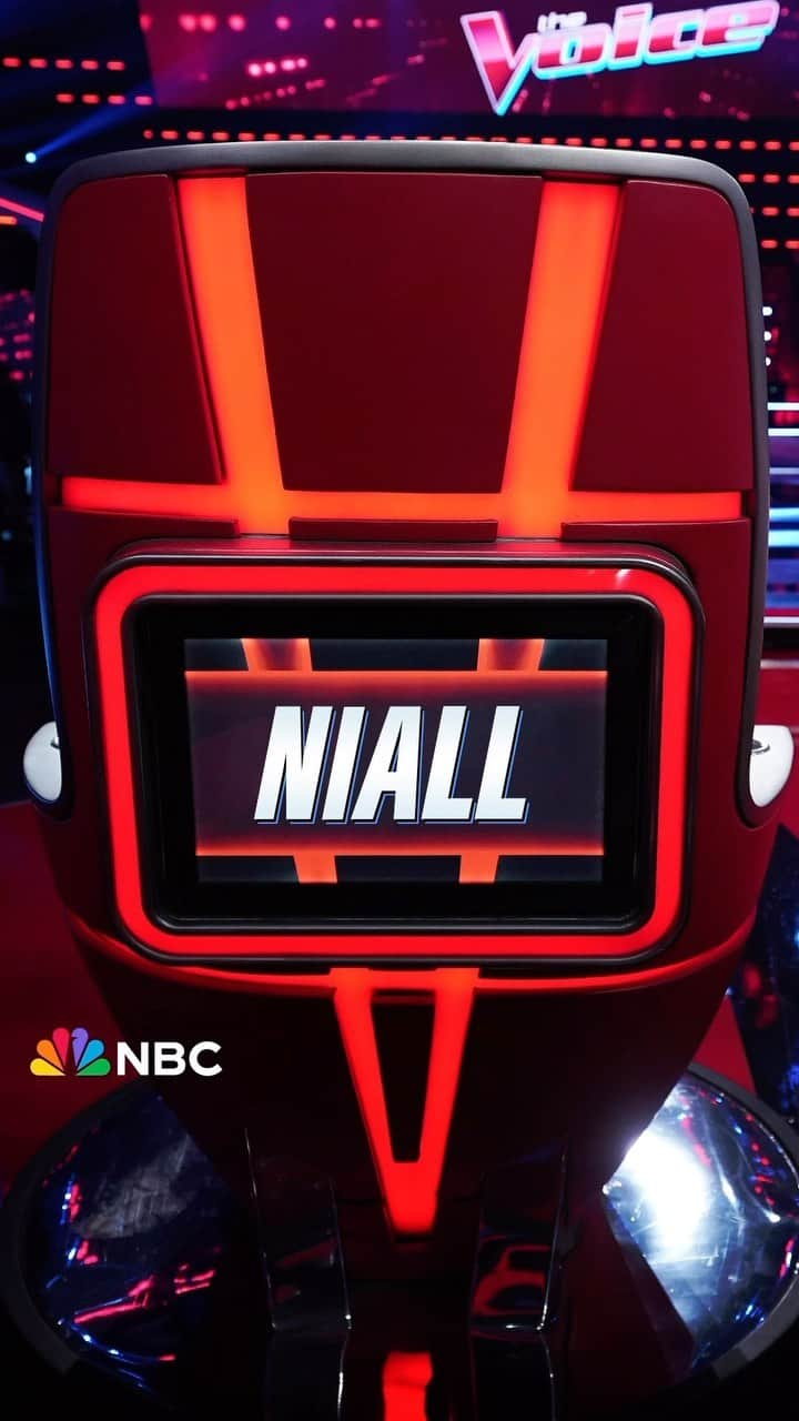 ナイル・ホーランのインスタグラム：「I loved it so much, I’m doing it again ! See you Fall 2023 on @nbcthevoice ✌️Tune in tonight for a performance of Meltdown and to vote for #TeamNiall ! #TheVoice」