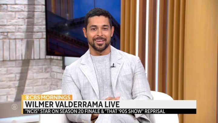 ウィルマー・バルデラマのインスタグラム：「@wilmervalderrama says that personal storylines have kept fans of @ncis_cbs invested for 20 seasons now, crediting the writers who “consistently build and expand on the lead characters.”  Part 1 of the show’s season finale airs tonight on @cbstv and @paramountplus.」