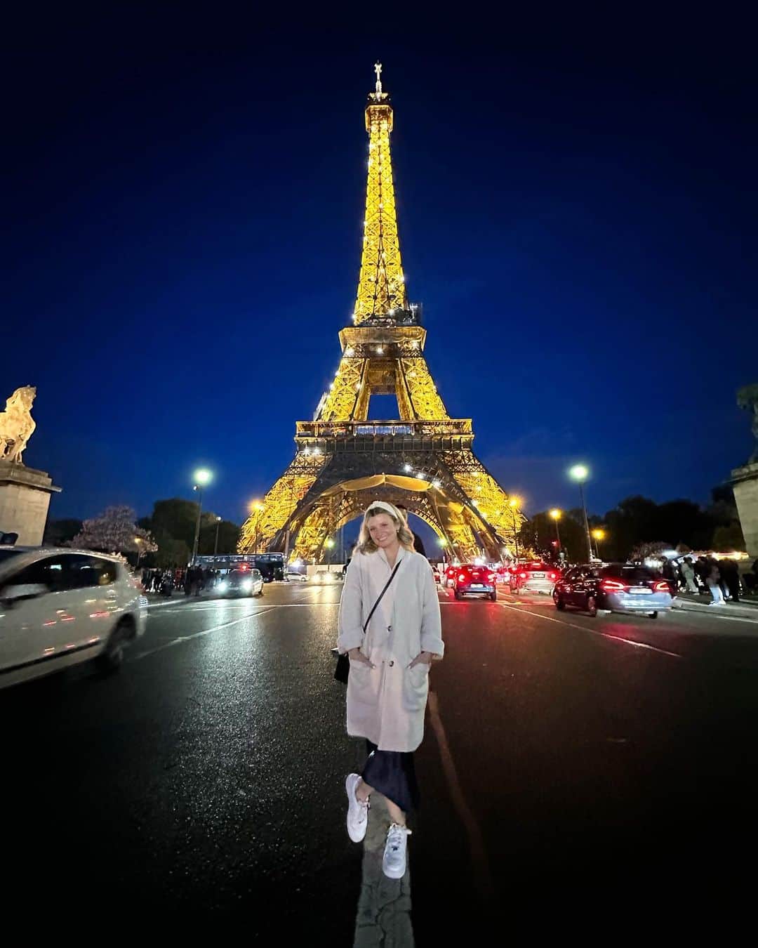 カーステン・ムーア＝タワーズさんのインスタグラム写真 - (カーステン・ムーア＝タワーズInstagram)「Paris is always a good idea 🤍」5月16日 1時56分 - kirsten_mt