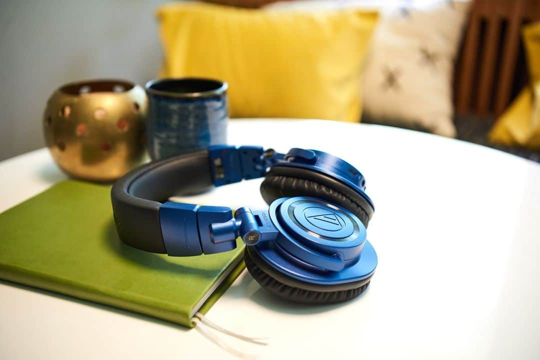 Audio-Technica USAさんのインスタグラム写真 - (Audio-Technica USAInstagram)「Featuring 45 mm drivers that deliver accurate and powerful audio reproduction and a sleek design, the ATH-M50xBT2 headphones are perfect for music lovers who want both performance and style. Upgrade now at the link in our bio!⁠ .⁠ .⁠ .⁠ #AudioTechnica #Headphones #M50x #StudioHeadphones #MusicGear」5月16日 2時02分 - audiotechnicausa