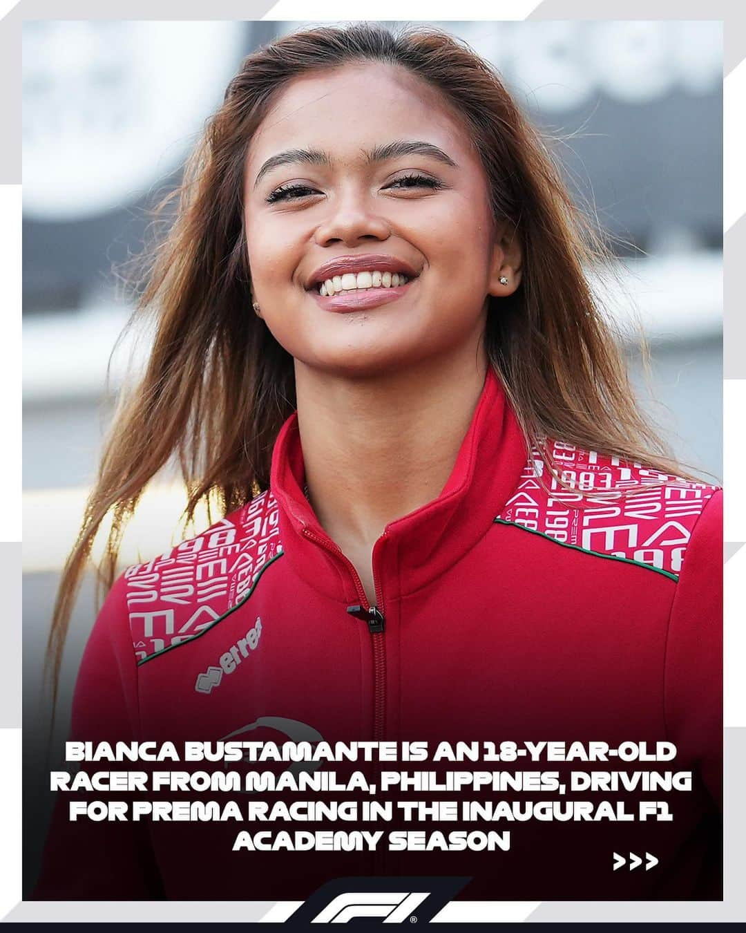 F1さんのインスタグラム写真 - (F1Instagram)「What a story… At just 18, Bianca Bustamante is already making headlines in her home country 🇵🇭  #F1Academy @racerbia」5月16日 2時34分 - f1