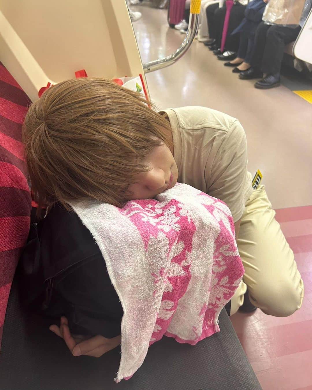 江崎びす子のインスタグラム