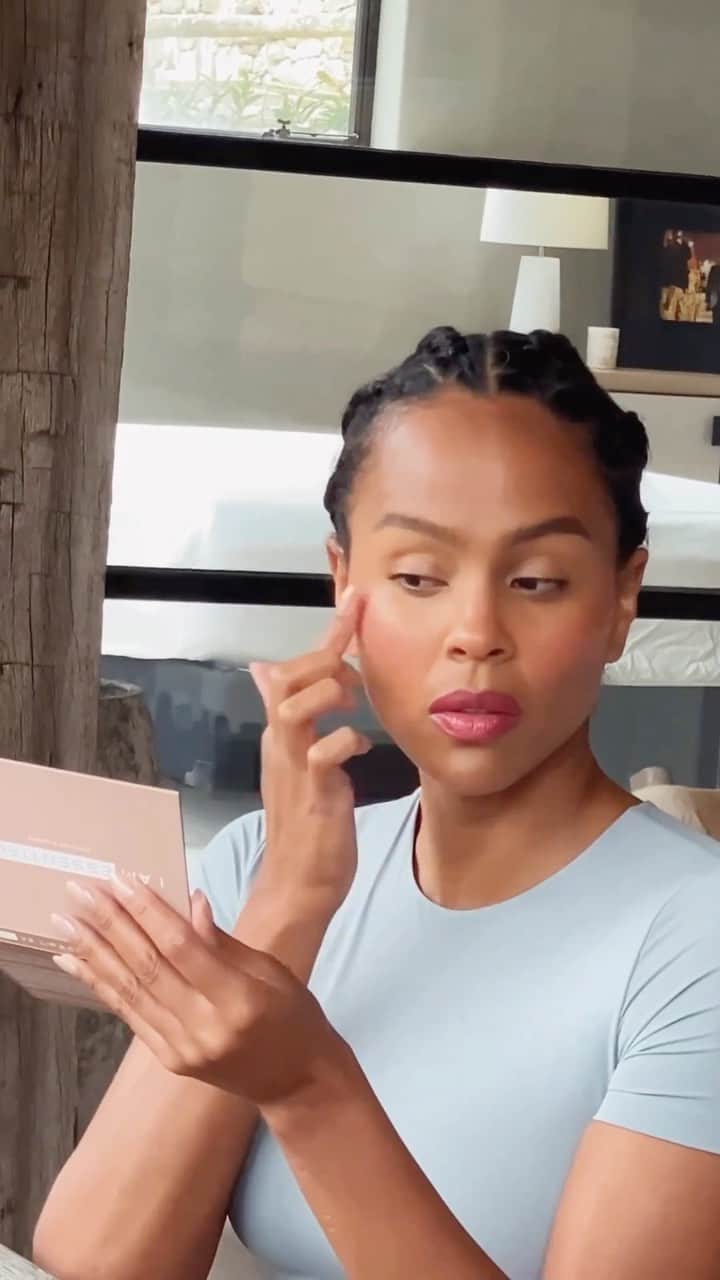 Motives Cosmeticsのインスタグラム：「It’s a vibe.」