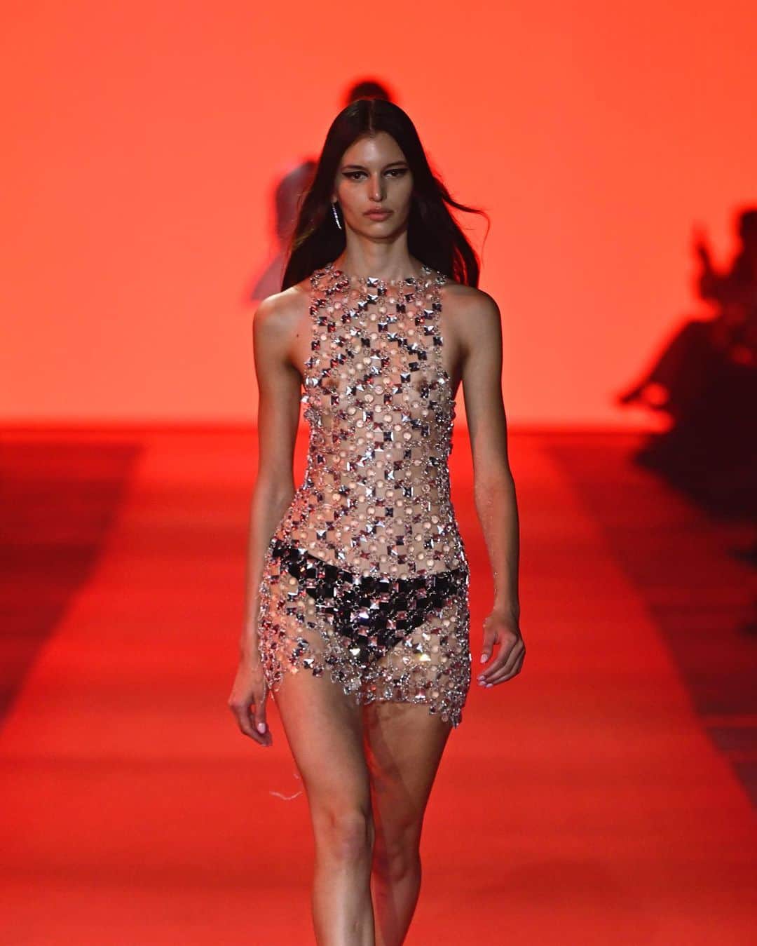 Fashion Weekのインスタグラム：「It's giving Paris after-dark. #MichaelLoSordo celebrates a 10-year anniversary at #AAFW. Lo Sordo's #Resort24 collection titled "Showgirls" embodies the culture of France and the spirit of Parisian night-life.」
