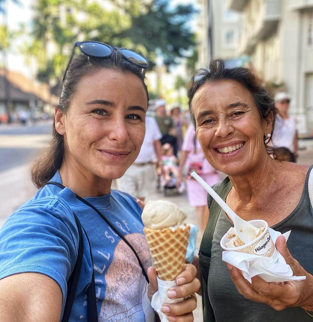 ジョアン・ディファイさんのインスタグラム写真 - (ジョアン・ディファイInstagram)「Happy You Mama 🧡 !   //  Joyeux anniversaire maman 🧡!」5月16日 4時50分 - johannedefay