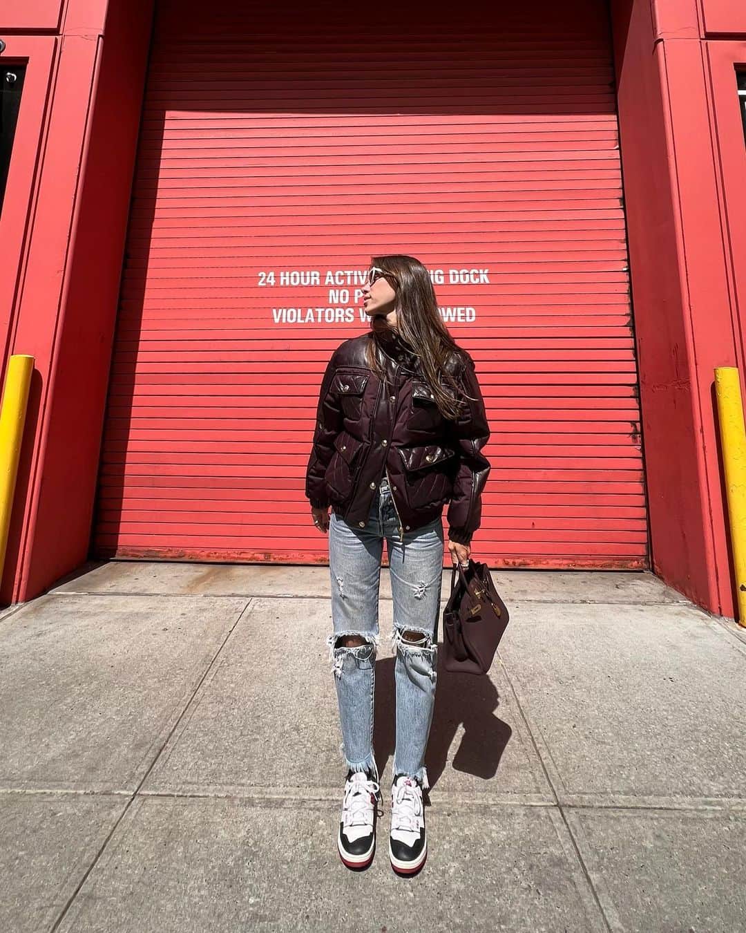 Glam4Youのインスタグラム：「Amanhã volto a NY, e me lembrei que até agora não tinha postado os looks de lá por aqui. São produções simples, realmente usáveis e pra fazer o que mais amo por lá, que é andar e andar até cansar. Qual o preferido de vocês? Quero saber…」