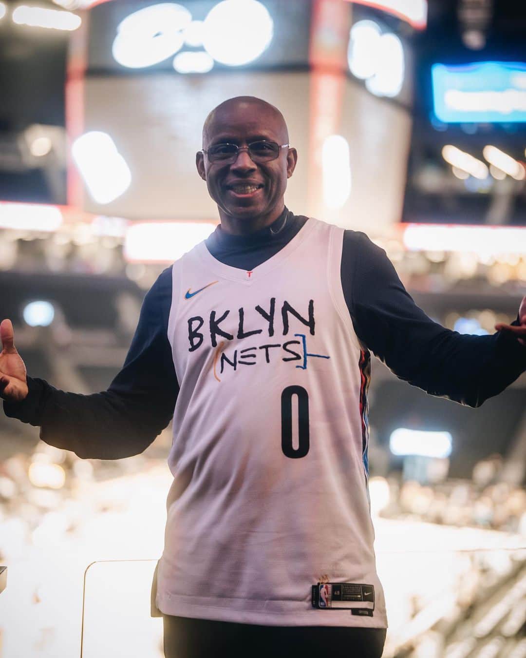 Brooklyn Netsさんのインスタグラム写真 - (Brooklyn NetsInstagram)「A kid from Brooklyn and a Nets fan for over 40 years, Glen Wallace fell in love with the game in the 1970s after being mesmerized by Julius “Dr. J” Erving. The rest is history. Despite not being able to attend an ABA game growing up, Glen would look forward to watching Nets games on tape delay the morning after a game. “Back then… especially being young, everything used to be about the dunk. You just looked forward to when that dunk was coming.”  Now known as BK Kid in-and-around Barclays Center, Glen has yet to miss a home game since the Nets moved to Brooklyn in 2012. “The minute I found out they were moving to Brooklyn, it was easy. I knew I would automatically make sure I get my tickets.” After 10 years of hoops at Barclays Center, there’s no slowing down for the BK Kid.  Sponsored by @pfizerinc and BioNtech The Brooklyn Nets are reminding fans that it’s important to stay up to date with reliable information on COVID-19 this season. Sign up at https://www.pfi.sr/pfizercovid19ig to stay informed on important updates and a vaccine option by Pfizer and BioNTech.」5月16日 6時01分 - brooklynnets