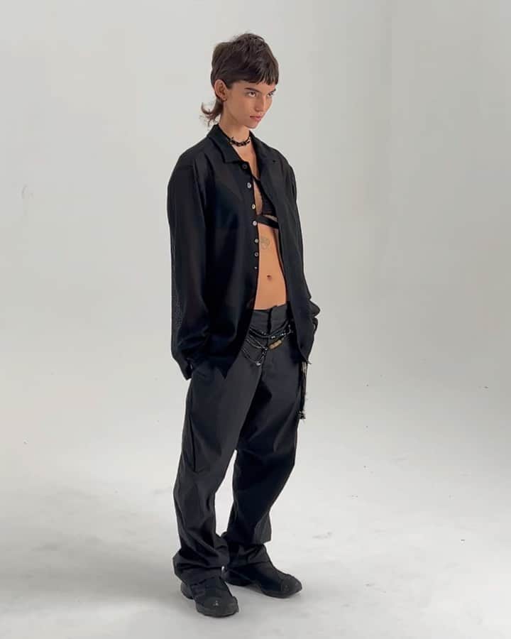 HYEIN SEOのインスタグラム：「Silver Button Shirt / Vented Trouser」