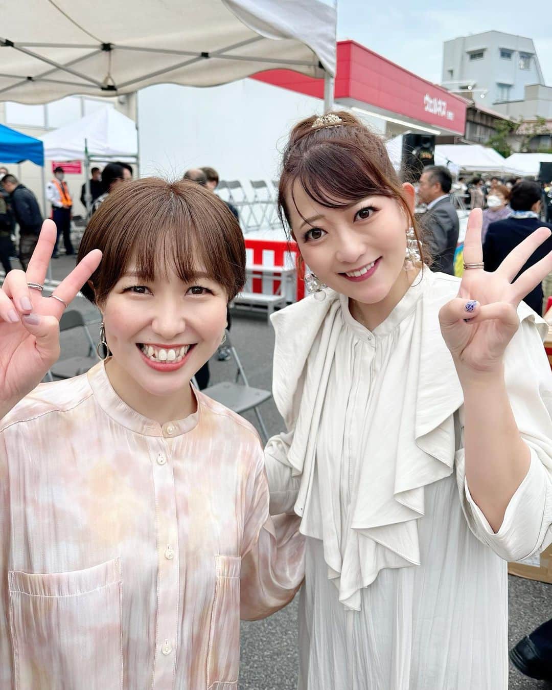 大河内美紗さんのインスタグラム写真 - (大河内美紗Instagram)「ついに隠岐の島へ❣️島まつりしげさ踊りパレード⭐️4年ぶりやっとの開催でとっても賑やかでした🤩千月会のみなさまと一緒に参加しました✨NHKタミウタでご一緒させていただいた隠岐島出身の民謡歌手ゆかりさんと再会❤️たくさん盛り上げてくださり嬉しかった🥰民謡のご縁🙌 #隠岐の島 #隠岐 #しげさ節 #民謡旅 #千月会 #民謡 #島根 #出雲 #境港 #西郷 #一畑電車 #一畑トラベル  #美保神社 #関の五本松」5月16日 15時43分 - misa_okochi