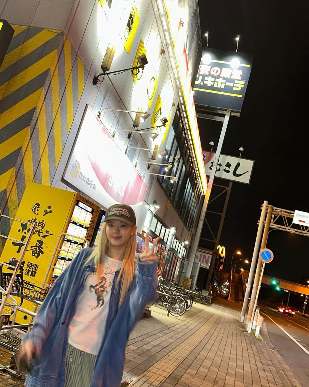 ITZYさんのインスタグラム写真 - (ITZYInstagram)「즐거웠던 공연 그 후…」5月16日 16時46分 - itzy.all.in.us