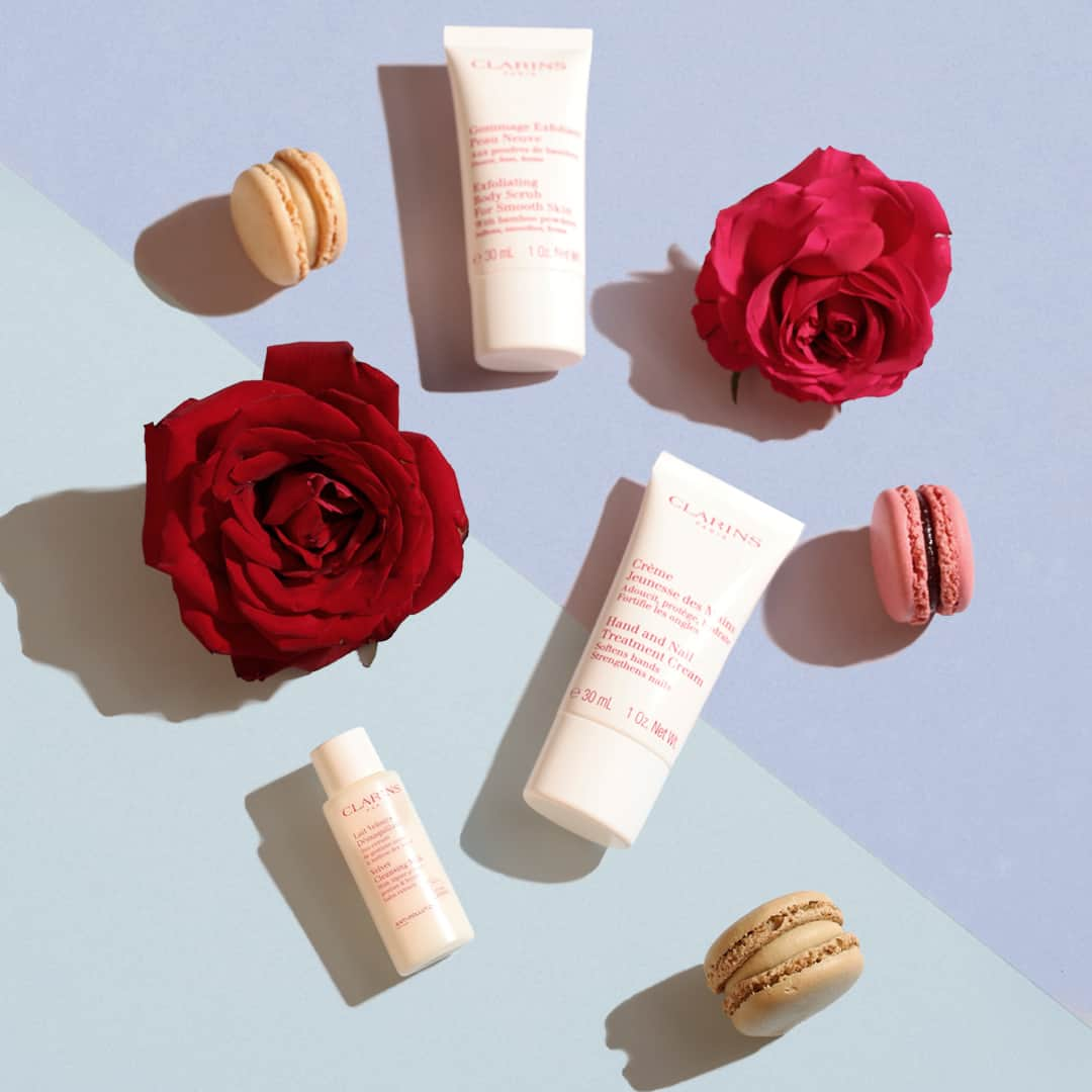 Clarins Australiaのインスタグラム：「Discover Clarins' delicious French Beauty Rituals at the link in bio (no macarons were harmed in the taking of this photo) 😉⁣ ⁣ #Clarins #FrenchBeautyRituals」