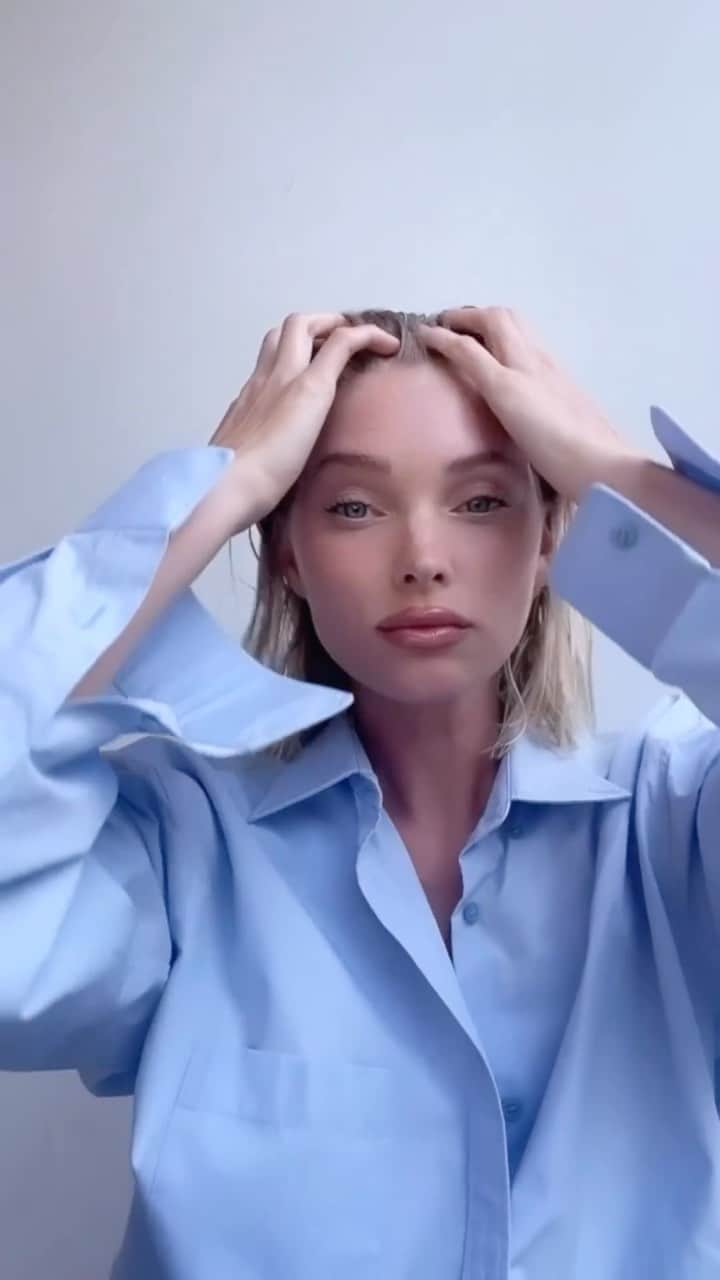 エルザ・ホスクのインスタグラム：「My hair joruney with @wellbel 💆🏼‍♀️🧖🏼‍♀️✨✨ #wellbelpartner」