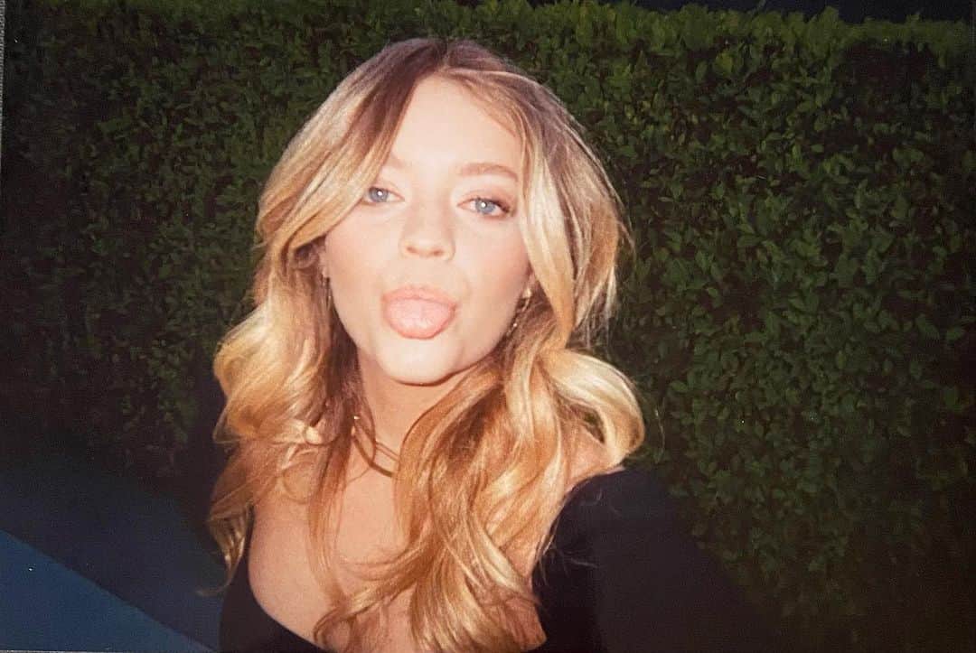 ジェイド・ペティージョンのインスタグラム：「:P」