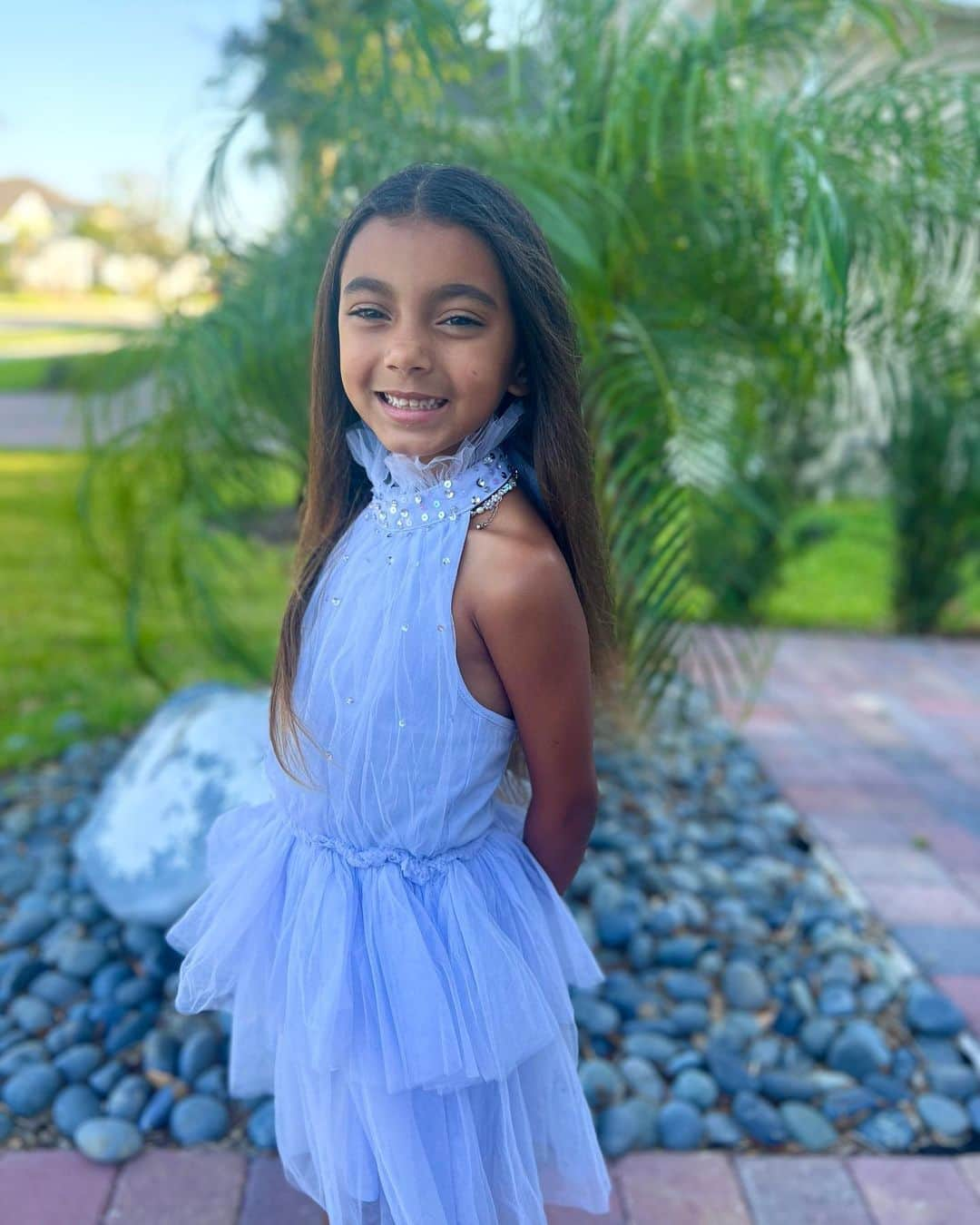 ロバート・グリフィン3世さんのインスタグラム写真 - (ロバート・グリフィン3世Instagram)「Gloria graduated kindergarten today 🥲❤️  #family #parenting #girldad #kindergarten #graduation #griffinfamily」5月16日 8時40分 - rgiii